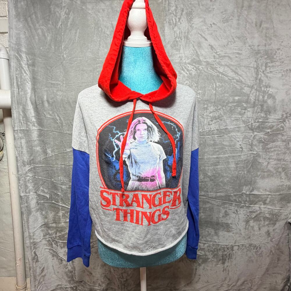 Stranger Things Eleven Graphic Cropped Hoodie Sweatshirt Size M - Picture 2 of 8